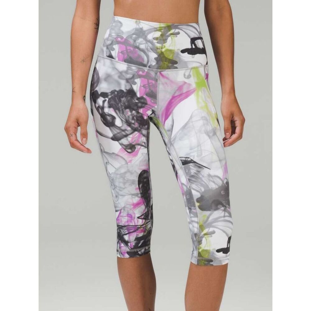Lululemon Athletica Throw Back Align 17"